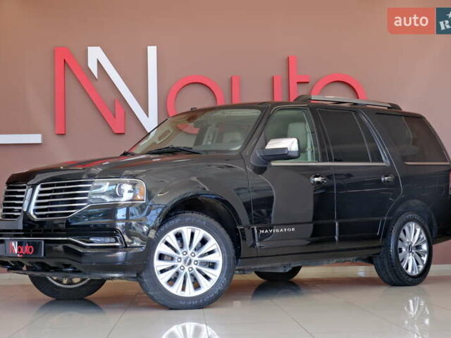 Черный Линкольн Навигатор, объемом двигателя 0 л и пробегом 38 тыс. км за 22900 $, фото 6 на Automoto.ua