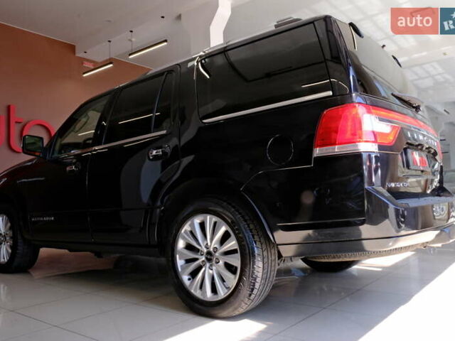 Черный Линкольн Навигатор, объемом двигателя 0 л и пробегом 38 тыс. км за 22900 $, фото 15 на Automoto.ua