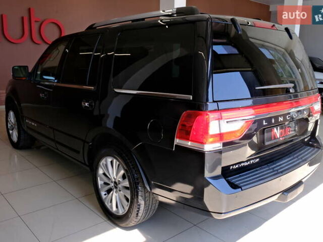 Черный Линкольн Навигатор, объемом двигателя 0 л и пробегом 38 тыс. км за 22900 $, фото 16 на Automoto.ua