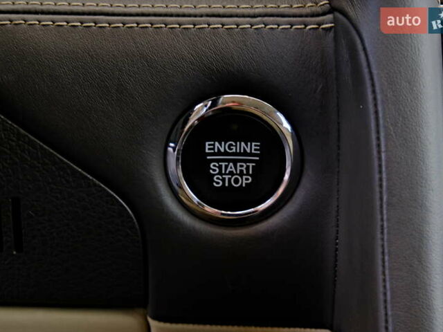 Черный Линкольн Навигатор, объемом двигателя 0 л и пробегом 38 тыс. км за 22900 $, фото 39 на Automoto.ua