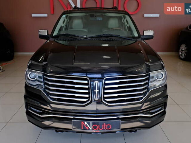 Черный Линкольн Навигатор, объемом двигателя 0 л и пробегом 38 тыс. км за 22900 $, фото 22 на Automoto.ua