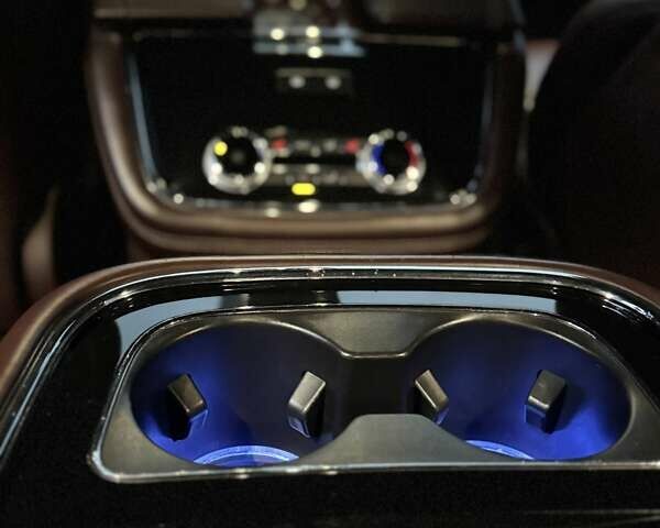 Черный Линкольн Навигатор, объемом двигателя 3.5 л и пробегом 121 тыс. км за 58000 $, фото 47 на Automoto.ua