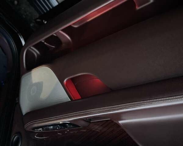 Черный Линкольн Навигатор, объемом двигателя 3.5 л и пробегом 121 тыс. км за 58000 $, фото 32 на Automoto.ua