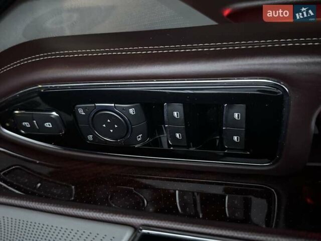 Черный Линкольн Навигатор, объемом двигателя 3.5 л и пробегом 121 тыс. км за 58000 $, фото 31 на Automoto.ua