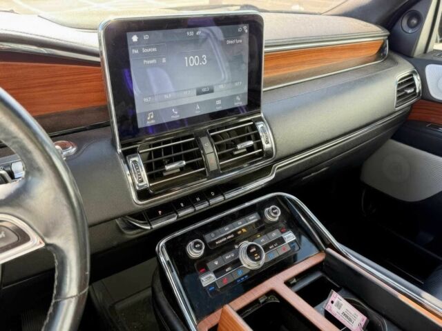 Черный Линкольн Навигатор, объемом двигателя 3.5 л и пробегом 38 тыс. км за 13000 $, фото 10 на Automoto.ua