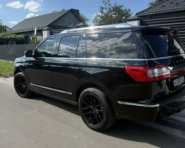 Черный Линкольн Навигатор, объемом двигателя 3.5 л и пробегом 73 тыс. км за 47500 $, фото 6 на Automoto.ua