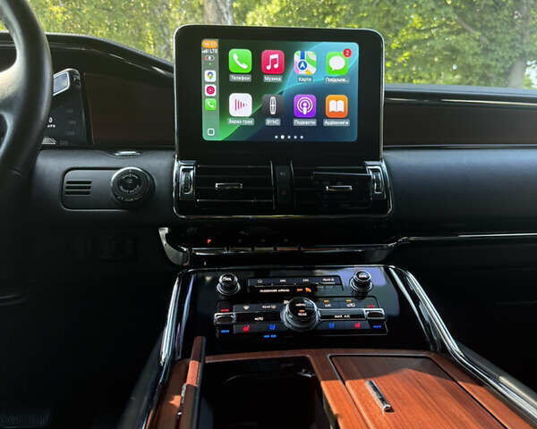 Черный Линкольн Навигатор, объемом двигателя 3.5 л и пробегом 73 тыс. км за 47500 $, фото 9 на Automoto.ua