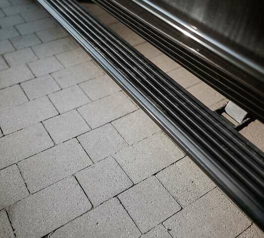 Черный Линкольн Навигатор, объемом двигателя 3.5 л и пробегом 93 тыс. км за 69000 $, фото 47 на Automoto.ua