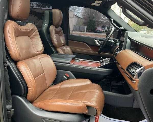 Чорний Лінкольн Navigator, об'ємом двигуна 3.5 л та пробігом 33 тис. км за 21400 $, фото 13 на Automoto.ua