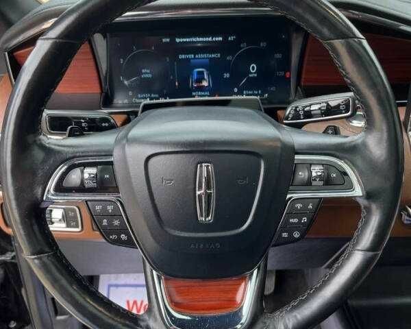 Чорний Лінкольн Navigator, об'ємом двигуна 3.5 л та пробігом 33 тис. км за 21400 $, фото 9 на Automoto.ua