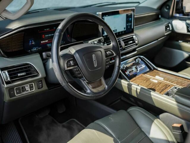 Чорний Лінкольн Navigator, об'ємом двигуна 3.5 л та пробігом 15 тис. км за 37000 $, фото 8 на Automoto.ua
