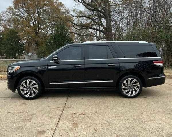 Чорний Лінкольн Navigator, об'ємом двигуна 3.5 л та пробігом 33 тис. км за 21400 $, фото 1 на Automoto.ua