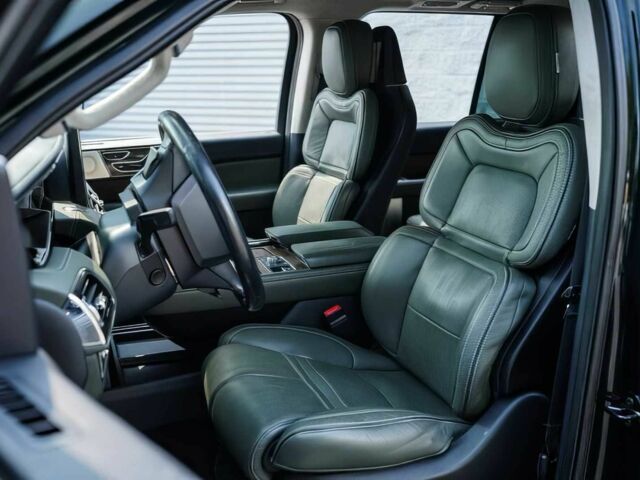 Чорний Лінкольн Navigator, об'ємом двигуна 3.5 л та пробігом 15 тис. км за 37000 $, фото 9 на Automoto.ua