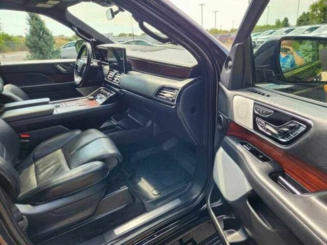 Черный Линкольн Навигатор, объемом двигателя 3.5 л и пробегом 15 тыс. км за 39000 $, фото 8 на Automoto.ua