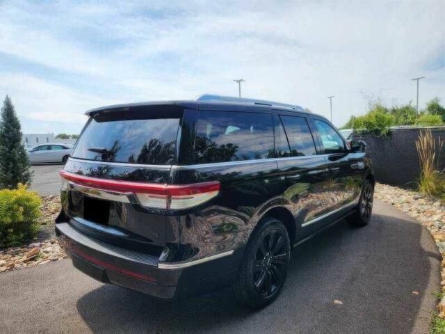 Черный Линкольн Навигатор, объемом двигателя 3.5 л и пробегом 15 тыс. км за 39000 $, фото 6 на Automoto.ua