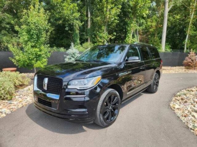 Черный Линкольн Навигатор, объемом двигателя 3.5 л и пробегом 15 тыс. км за 39000 $, фото 2 на Automoto.ua