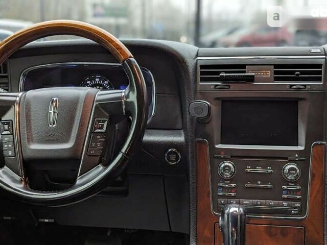 Лінкольн Navigator, об'ємом двигуна 3.5 л та пробігом 81 тис. км за 26000 $, фото 9 на Automoto.ua