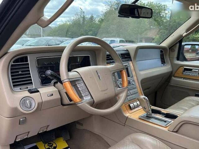 Линкольн Навигатор, объемом двигателя 5.4 л и пробегом 191 тыс. км за 21500 $, фото 9 на Automoto.ua