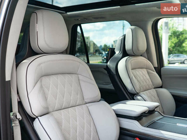 Линкольн Навигатор, объемом двигателя 3.5 л и пробегом 1 тыс. км за 196000 $, фото 40 на Automoto.ua