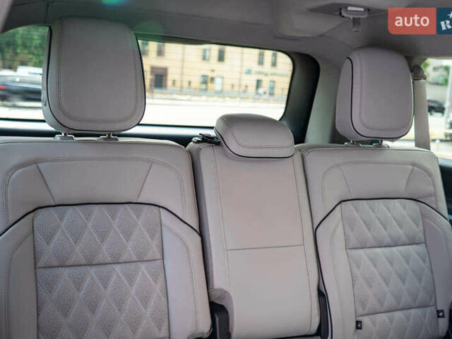 Линкольн Навигатор, объемом двигателя 3.5 л и пробегом 1 тыс. км за 196000 $, фото 56 на Automoto.ua