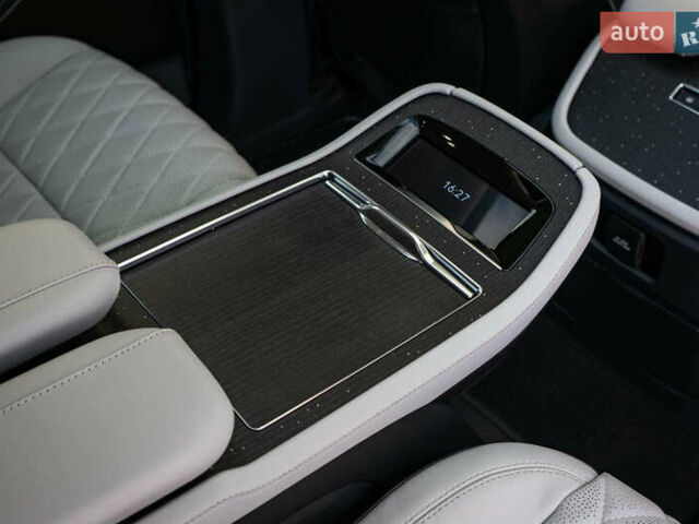 Линкольн Навигатор, объемом двигателя 3.5 л и пробегом 1 тыс. км за 196000 $, фото 53 на Automoto.ua