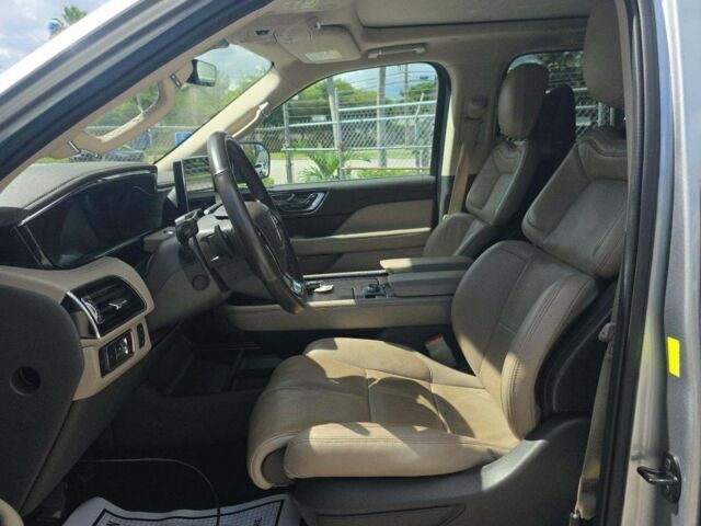 Серый Линкольн Навигатор, объемом двигателя 0 л и пробегом 90 тыс. км за 25000 $, фото 6 на Automoto.ua