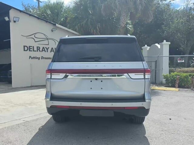 Серый Линкольн Навигатор, объемом двигателя 0 л и пробегом 90 тыс. км за 25000 $, фото 3 на Automoto.ua