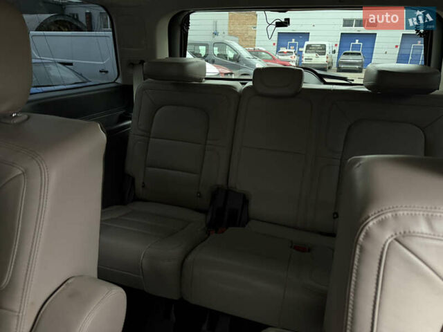 Синий Линкольн Навигатор, объемом двигателя 3.5 л и пробегом 70 тыс. км за 81000 $, фото 9 на Automoto.ua