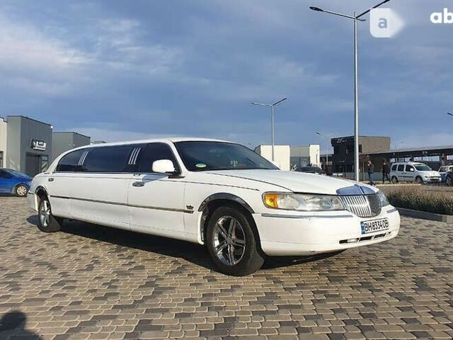 Лінкольн Town Car, об'ємом двигуна 4.6 л та пробігом 334 тис. км за 8000 $, фото 7 на Automoto.ua