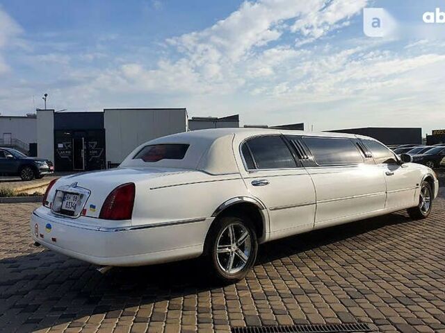 Лінкольн Town Car, об'ємом двигуна 4.6 л та пробігом 334 тис. км за 8000 $, фото 5 на Automoto.ua