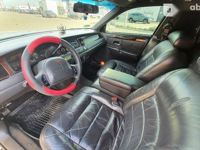 Лінкольн Town Car, об'ємом двигуна 4.6 л та пробігом 334 тис. км за 8000 $, фото 9 на Automoto.ua