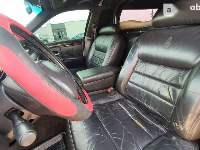 Лінкольн Town Car, об'ємом двигуна 4.6 л та пробігом 334 тис. км за 8000 $, фото 10 на Automoto.ua