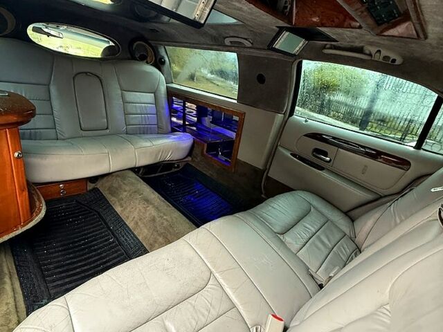 Лінкольн Town Car, об'ємом двигуна 4.6 л та пробігом 150 тис. км за 1850 $, фото 8 на Automoto.ua