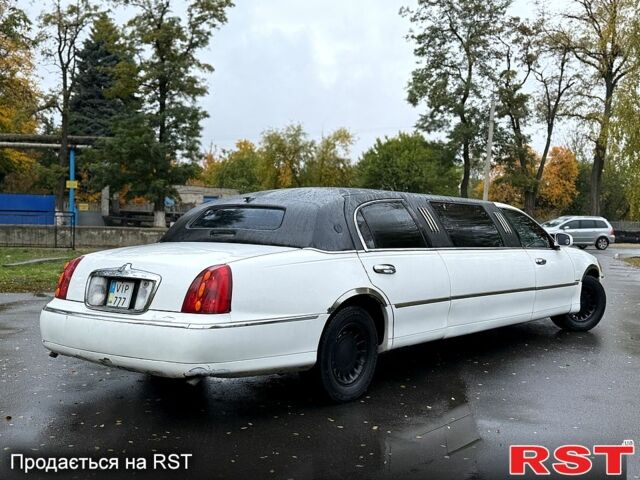 Лінкольн Town Car, об'ємом двигуна 4.6 л та пробігом 150 тис. км за 1850 $, фото 1 на Automoto.ua