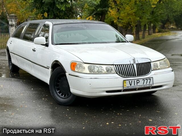 Лінкольн Town Car, об'ємом двигуна 4.6 л та пробігом 150 тис. км за 1850 $, фото 10 на Automoto.ua