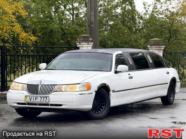 Лінкольн Town Car, об'ємом двигуна 4.6 л та пробігом 150 тис. км за 1850 $, фото 3 на Automoto.ua