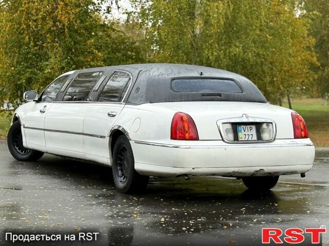 Лінкольн Town Car, об'ємом двигуна 4.6 л та пробігом 150 тис. км за 1850 $, фото 5 на Automoto.ua