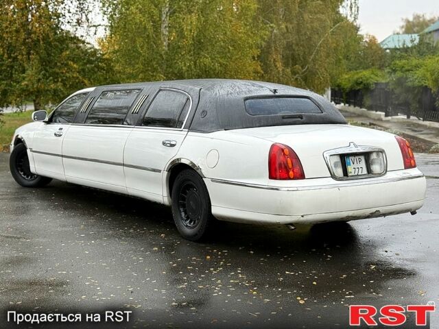 Лінкольн Town Car, об'ємом двигуна 4.6 л та пробігом 150 тис. км за 1850 $, фото 4 на Automoto.ua