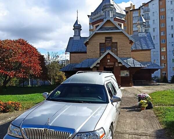 Лінкольн Town Car, об'ємом двигуна 4.6 л та пробігом 105 тис. км за 23499 $, фото 1 на Automoto.ua