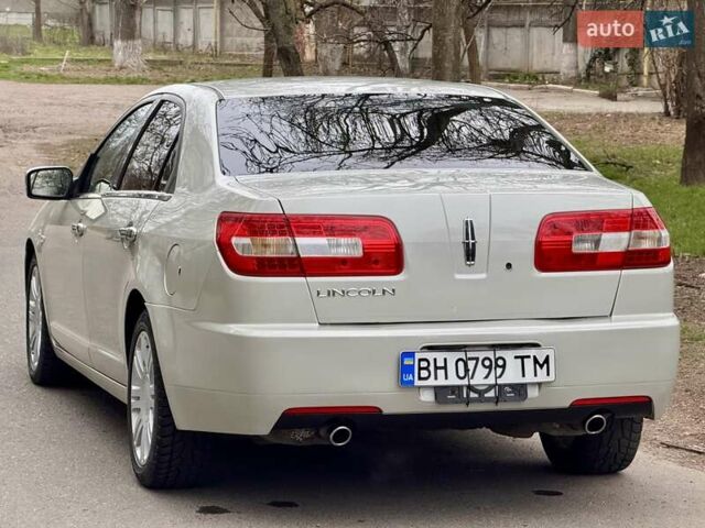 Білий Лінкольн Зефір, об'ємом двигуна 2.97 л та пробігом 233 тис. км за 5999 $, фото 15 на Automoto.ua