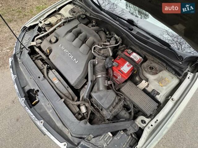 Белый Линкольн Зефир, объемом двигателя 2.97 л и пробегом 233 тыс. км за 5999 $, фото 75 на Automoto.ua