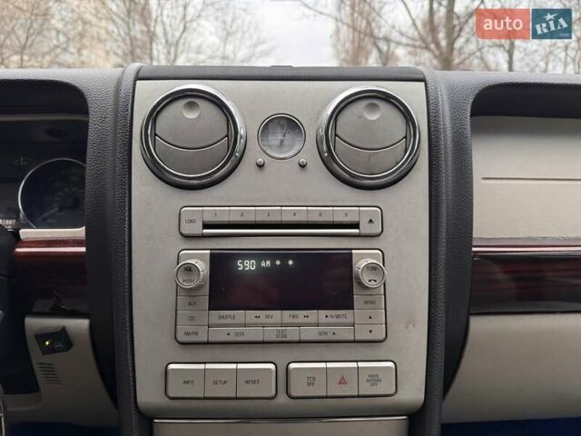 Белый Линкольн Зефир, объемом двигателя 2.97 л и пробегом 233 тыс. км за 5999 $, фото 71 на Automoto.ua