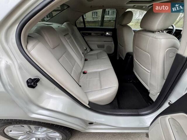 Белый Линкольн Зефир, объемом двигателя 2.97 л и пробегом 233 тыс. км за 5999 $, фото 63 на Automoto.ua