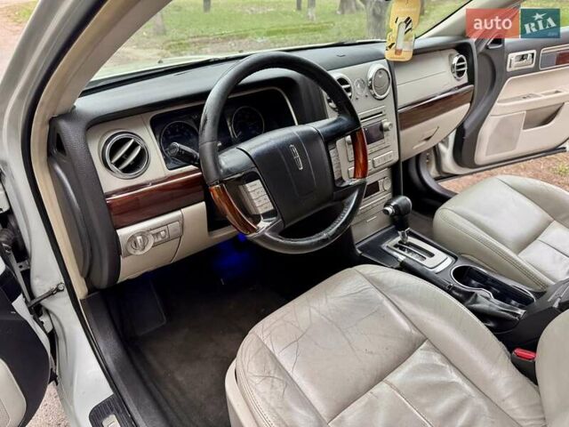 Белый Линкольн Зефир, объемом двигателя 2.97 л и пробегом 233 тыс. км за 5999 $, фото 59 на Automoto.ua