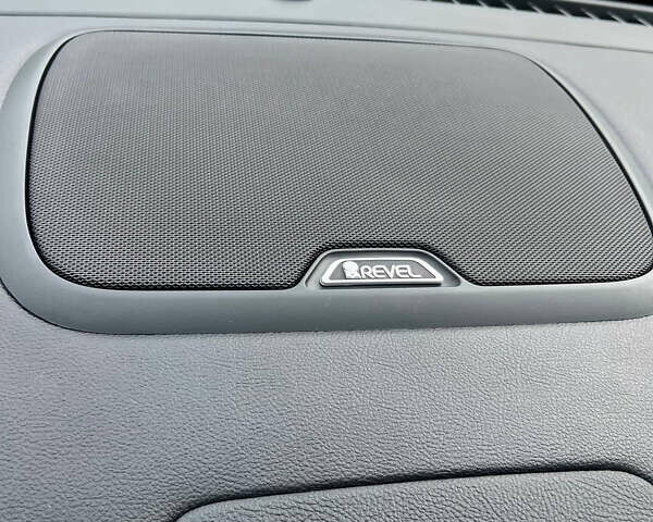 Білий Лінкольн Corsair, об'ємом двигуна 2 л та пробігом 84 тис. км за 22700 $, фото 24 на Automoto.ua