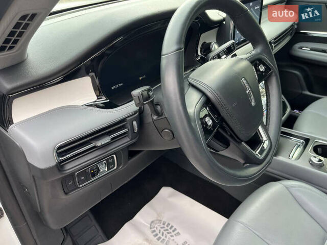 Білий Лінкольн Corsair, об'ємом двигуна 2 л та пробігом 84 тис. км за 22700 $, фото 15 на Automoto.ua
