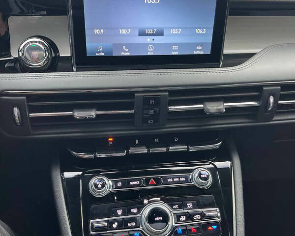 Білий Лінкольн Corsair, об'ємом двигуна 2 л та пробігом 84 тис. км за 22700 $, фото 28 на Automoto.ua