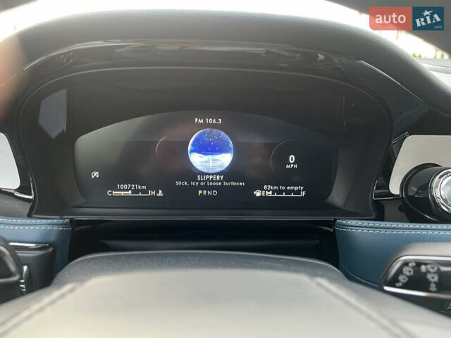 Белый Линкольн Corsair, объемом двигателя 2.29 л и пробегом 101 тыс. км за 24500 $, фото 47 на Automoto.ua