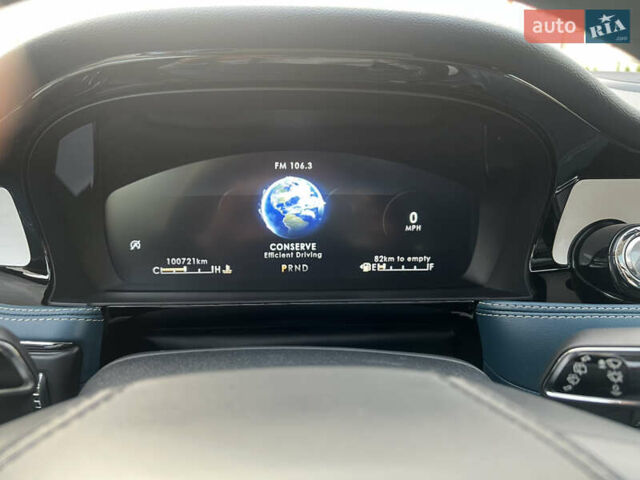 Белый Линкольн Corsair, объемом двигателя 2.29 л и пробегом 101 тыс. км за 24500 $, фото 49 на Automoto.ua