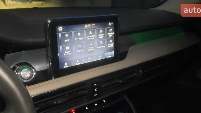 Белый Линкольн Corsair, объемом двигателя 2 л и пробегом 122 тыс. км за 14950 $, фото 26 на Automoto.ua